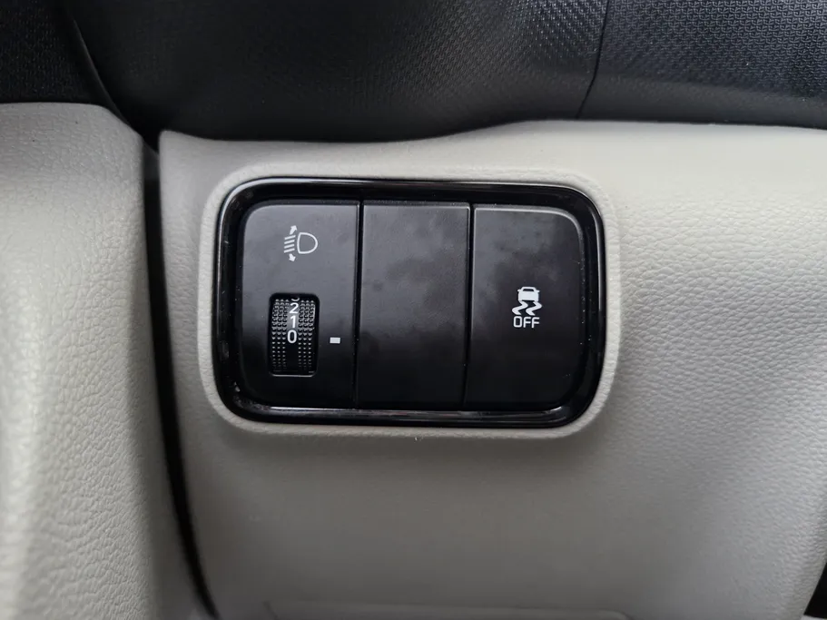 كيا سونيت LX 2023 