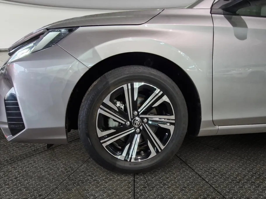 2024 Toyota Yaris  YX 