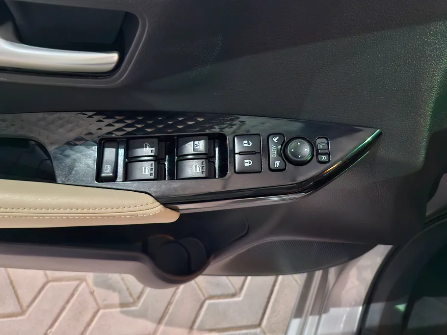 2024 Toyota Yaris  YX 