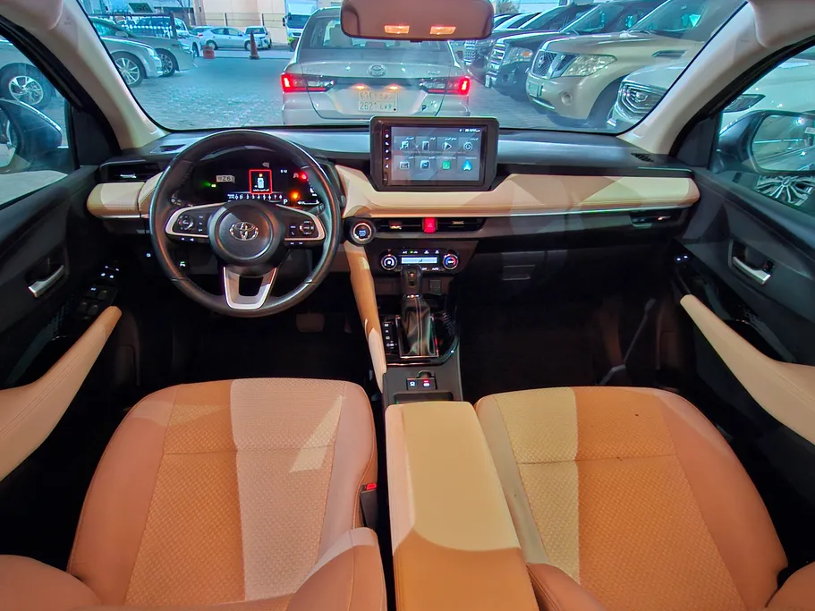 2024 Toyota Yaris  YX 