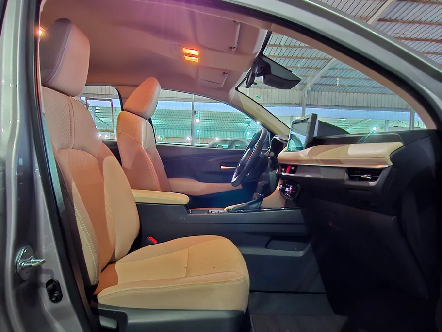 2024 Toyota Yaris  YX 