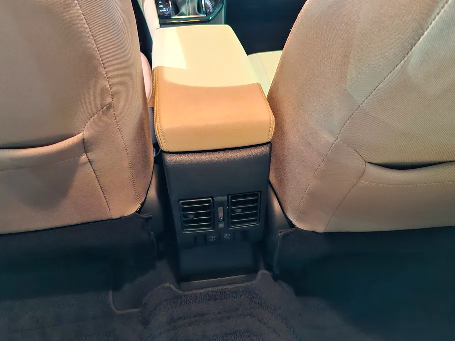 2024 Toyota Yaris  YX 