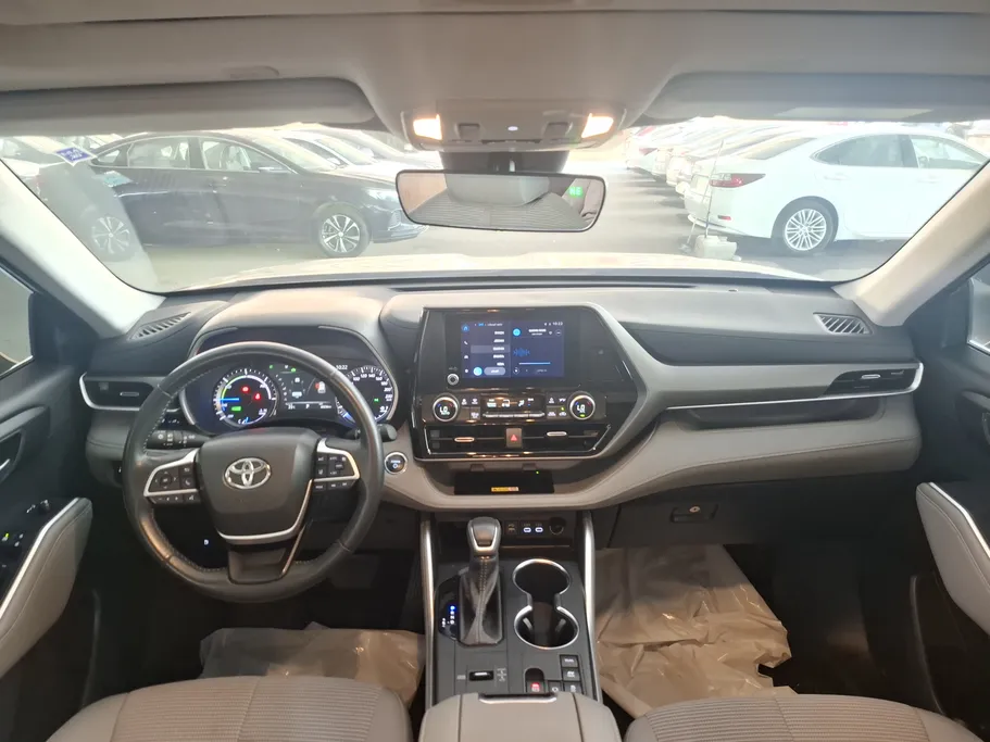 تويوتا هايلاندر GLE 2023 