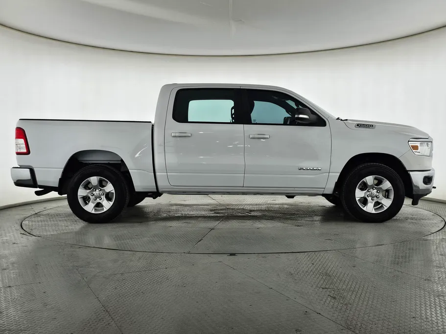 دودج رام 1500 Classic 2022 