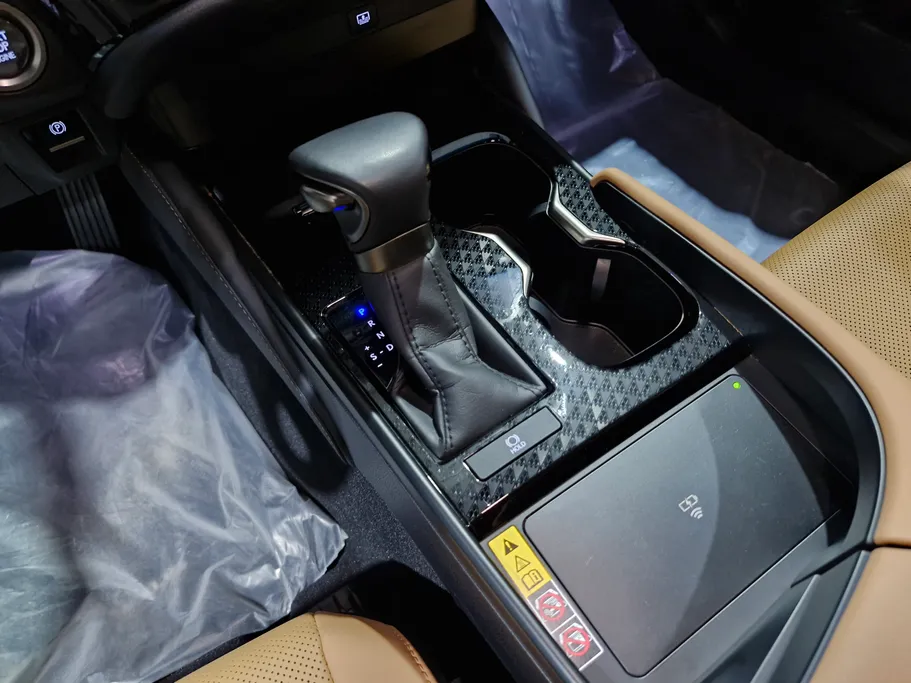 2025 Lexus ES 250 AA Elegant 