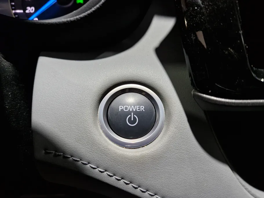 تويوتا هايلاندر LE 2024 