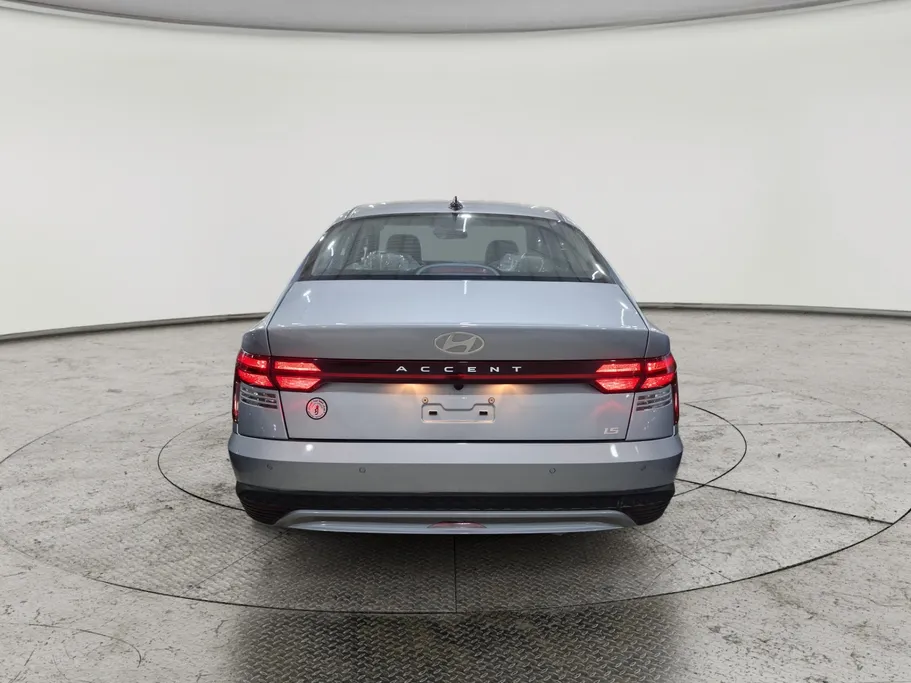 2024 Hyundai Accent Smart 