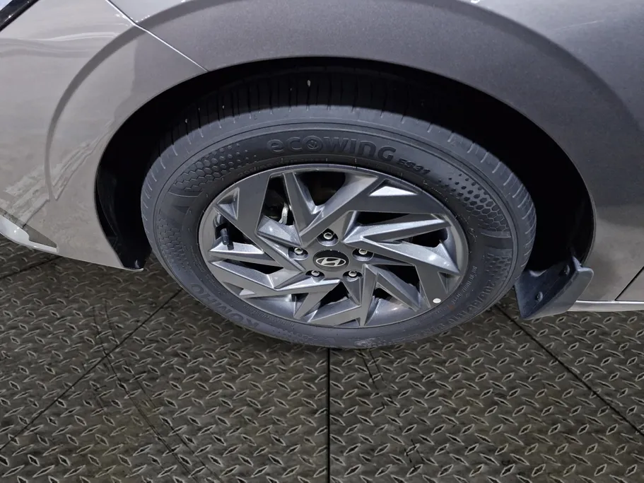 2026 Hyundai Elantra Smart 