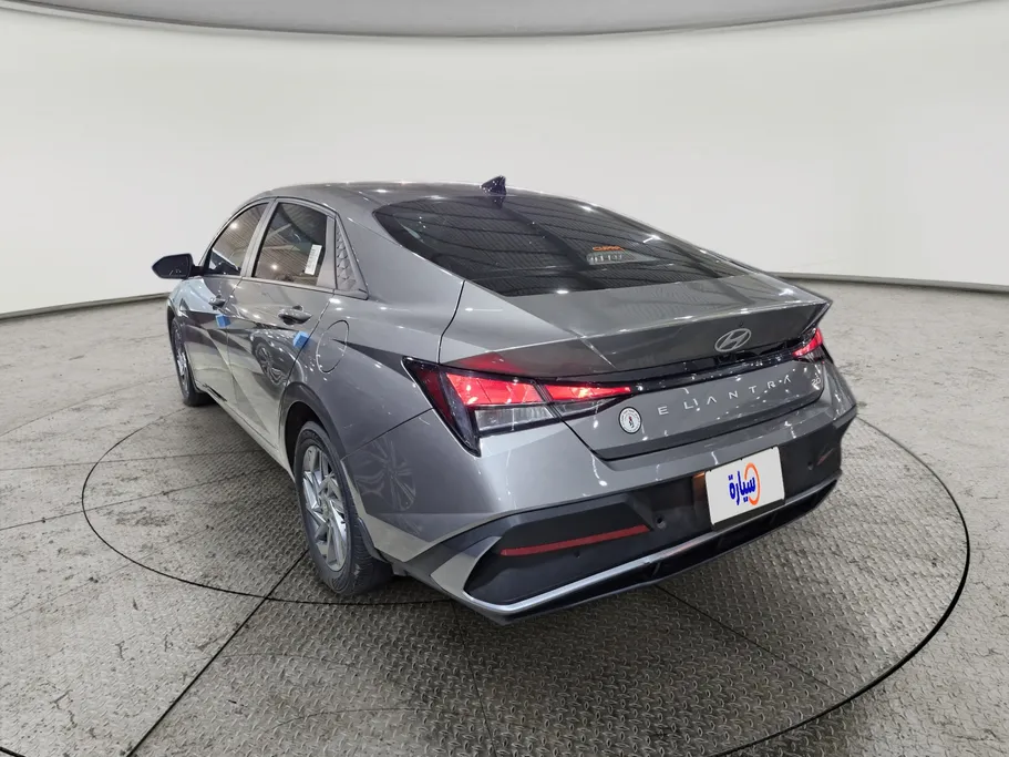 2026 Hyundai Elantra Smart 