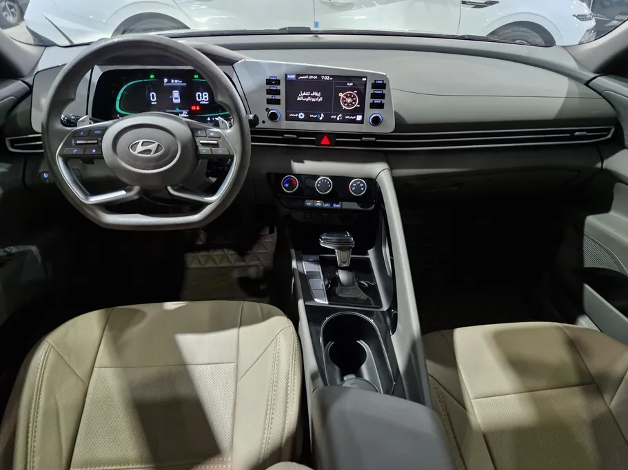 2026 Hyundai Elantra Smart 