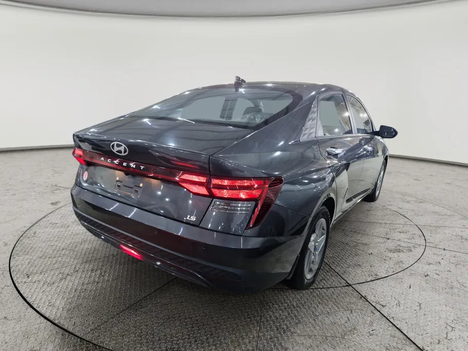 2024 Hyundai Accent Comfort 