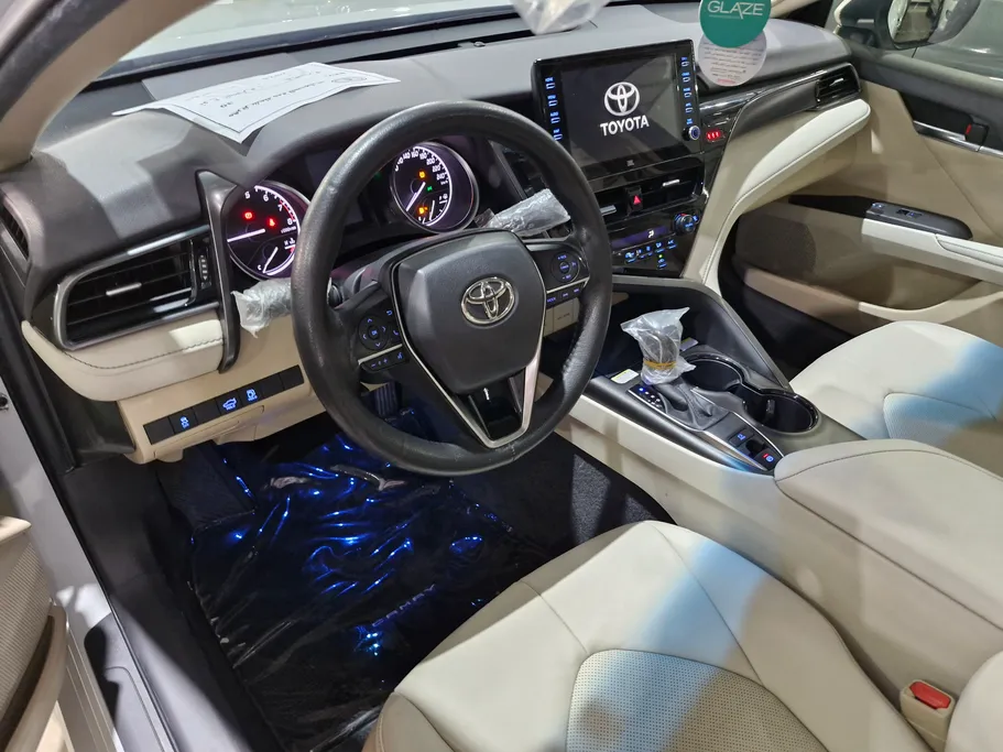 تويوتا كامري GLEX 2024 