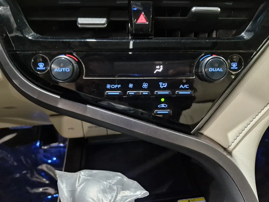 تويوتا كامري GLEX 2024 