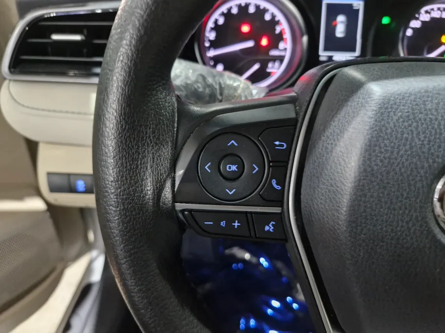 تويوتا كامري GLEX 2024 