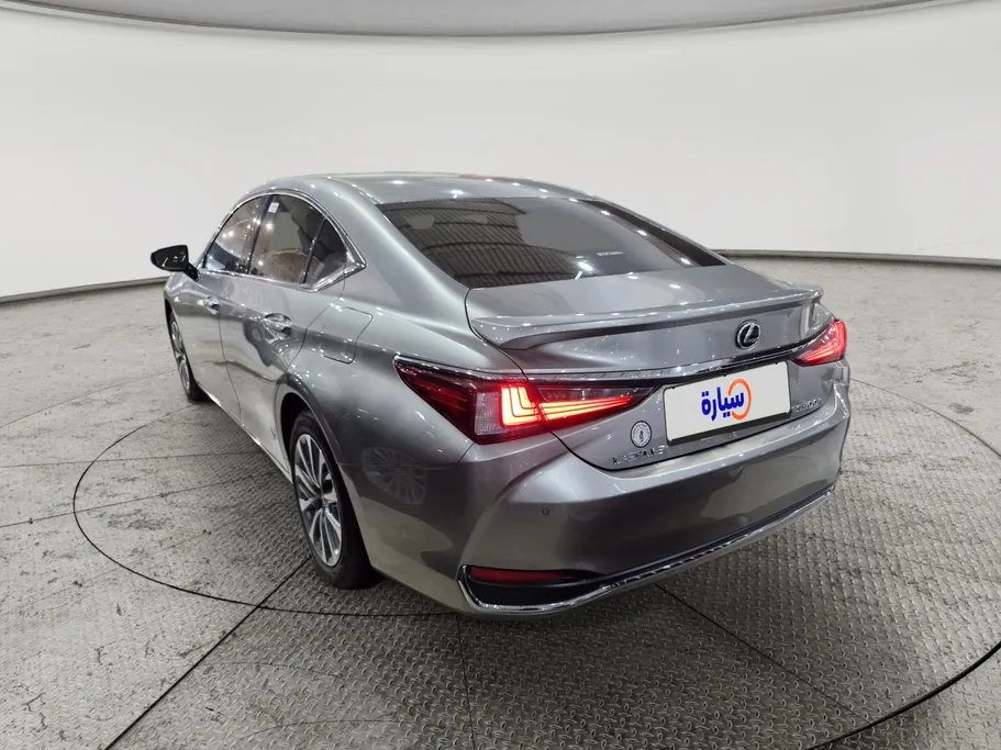 2024 Lexus ES 300 AH Hybrid  