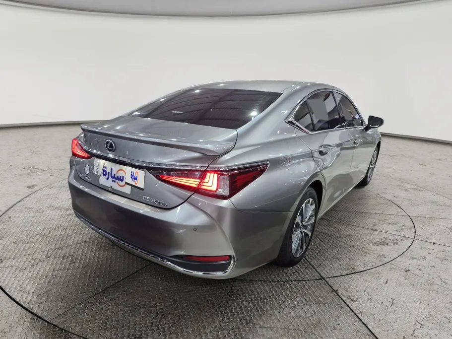 2024 Lexus ES 300 AH Hybrid  