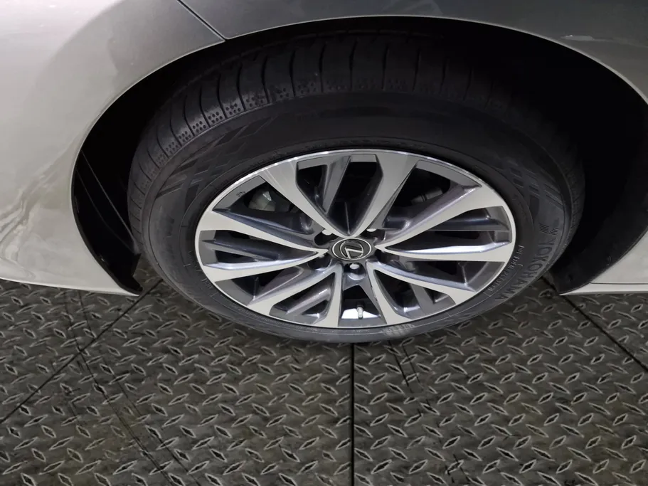 2024 Lexus ES 300 AH Hybrid  