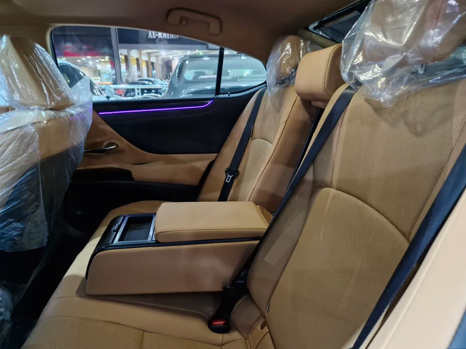 2024 Lexus ES 300 AH Hybrid  