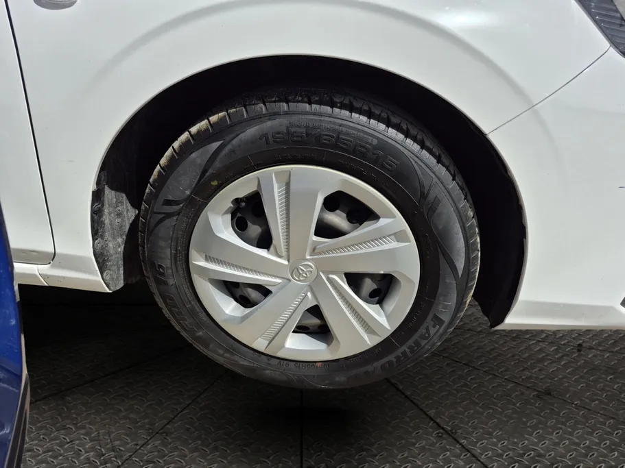 2023 Toyota Yaris  Y 