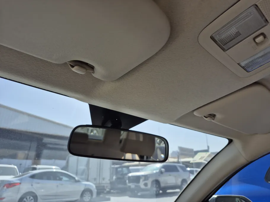 2023 Toyota Yaris  Y 