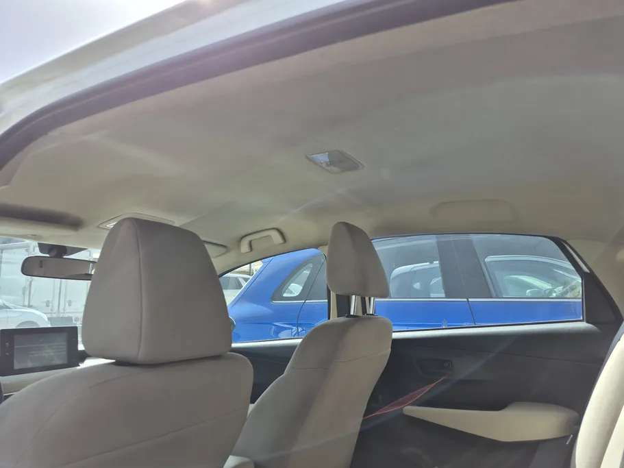 2023 Toyota Yaris  Y 