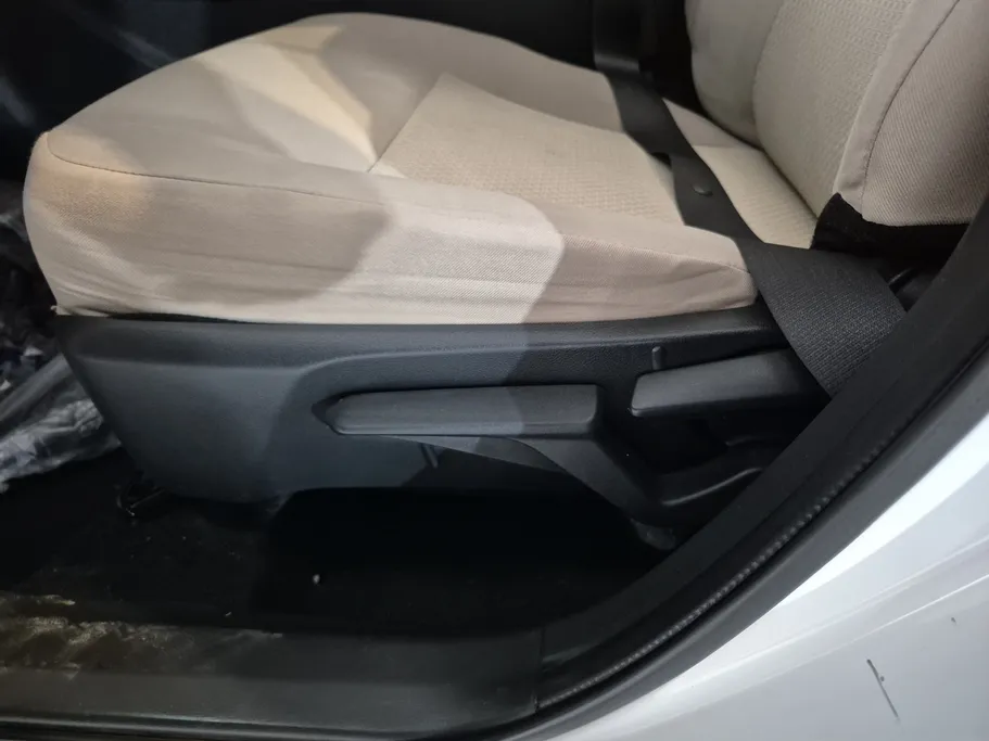 2023 Toyota Yaris  Y 