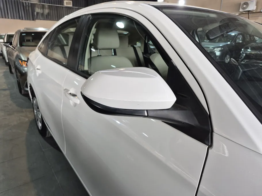 2023 Toyota Yaris  Y 