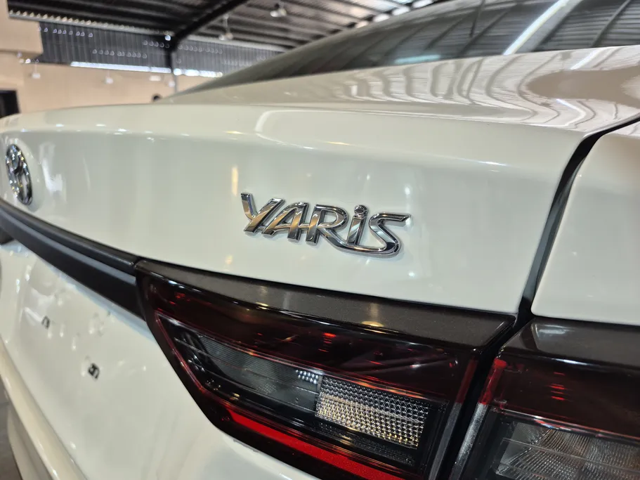 2023 Toyota Yaris  Y 