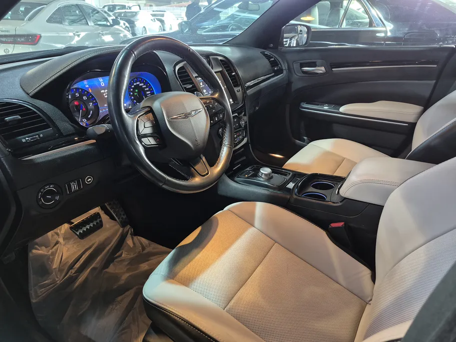 كرايسلر 300 S 2021 