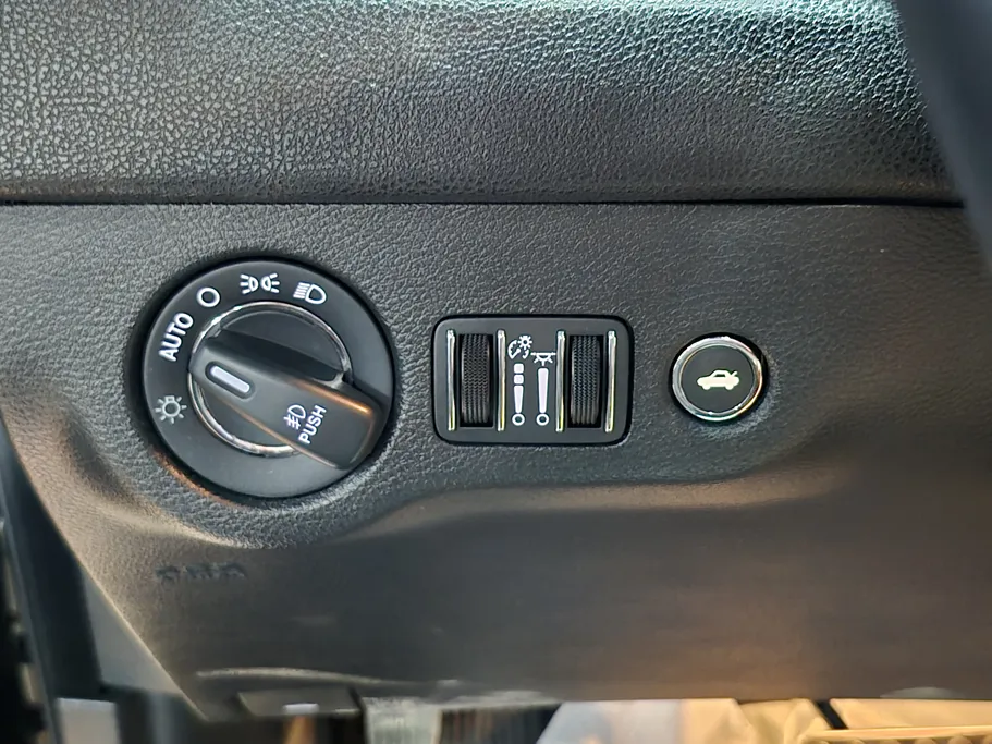 كرايسلر 300 S 2021 