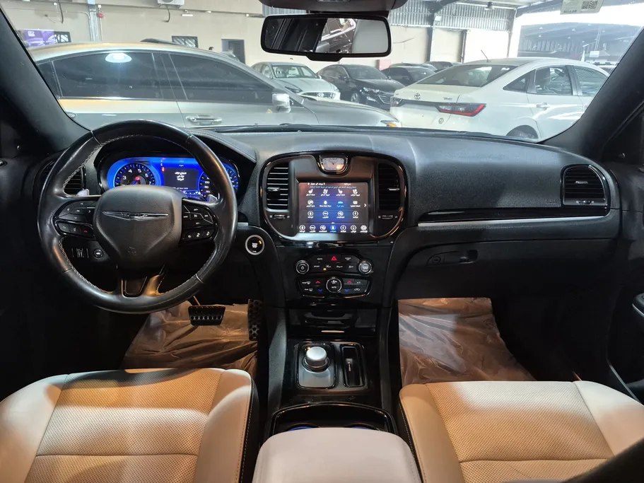 كرايسلر 300 S 2021 
