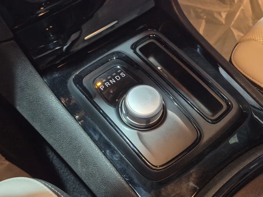 كرايسلر 300 S 2021 