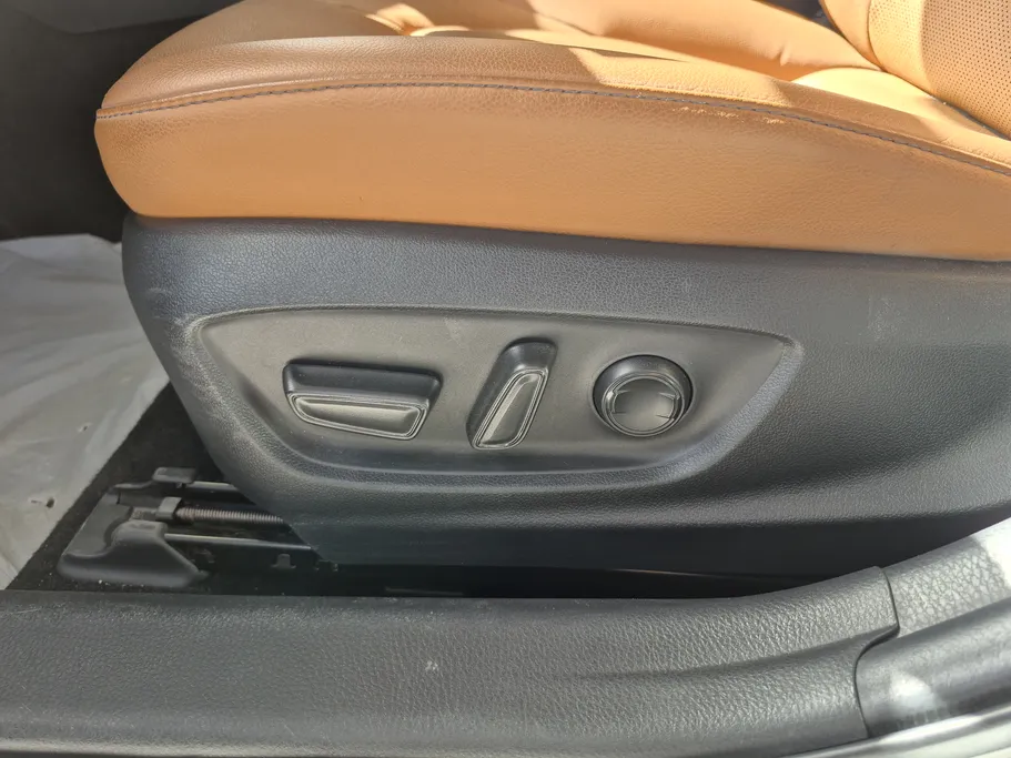 2023 Toyota Camry  Limited 