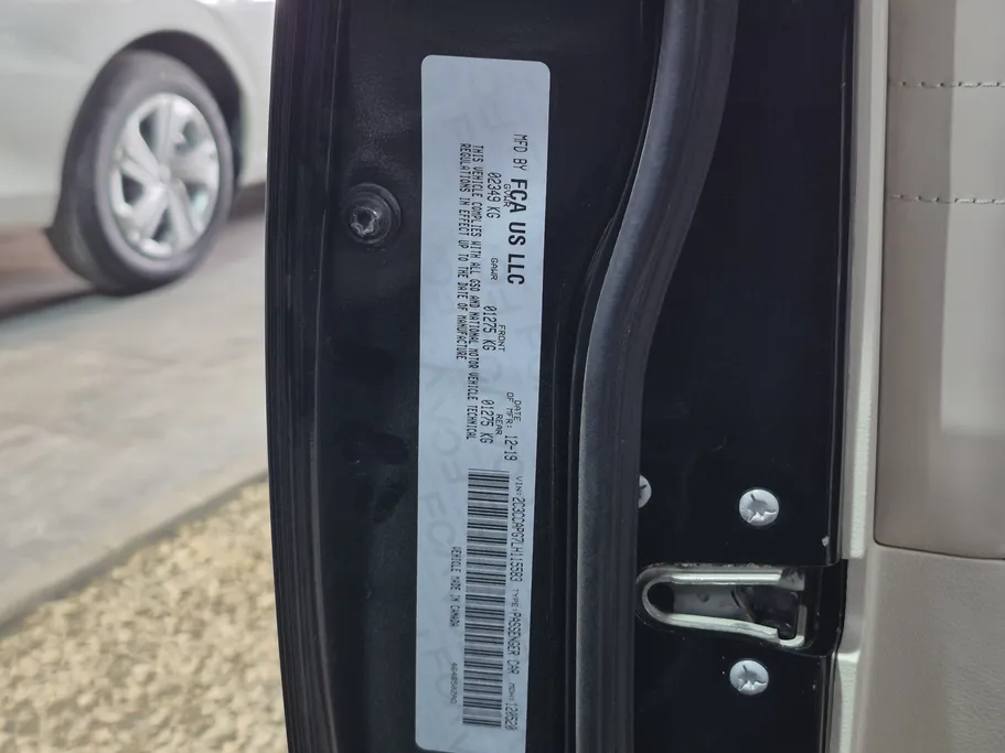 كرايسلر 300 C 2020 