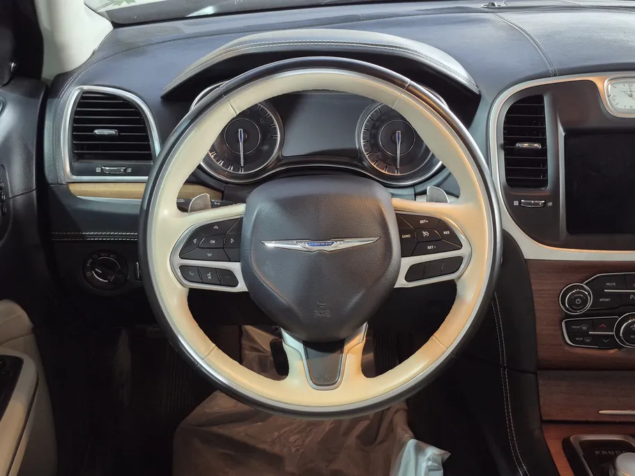 كرايسلر 300 C 2020 