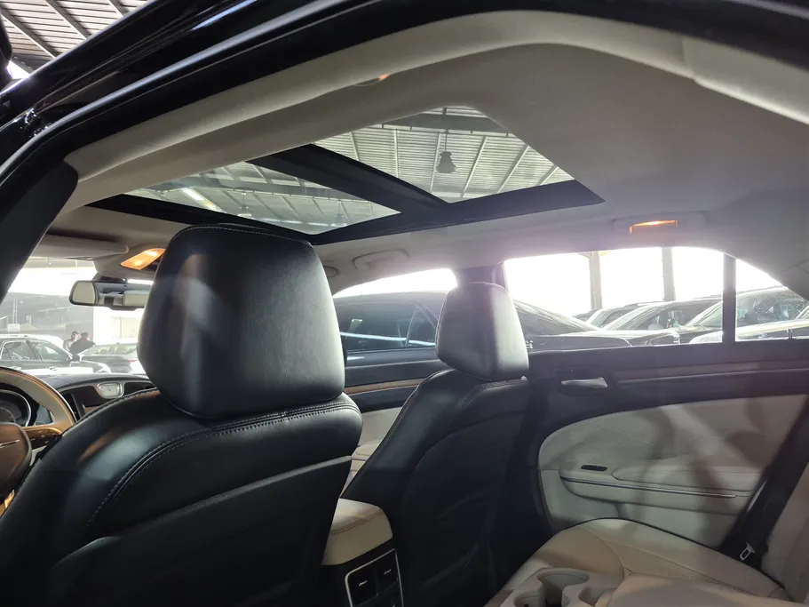 كرايسلر 300 C 2020 
