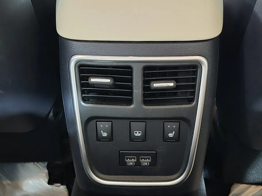 كرايسلر 300 C 2020 