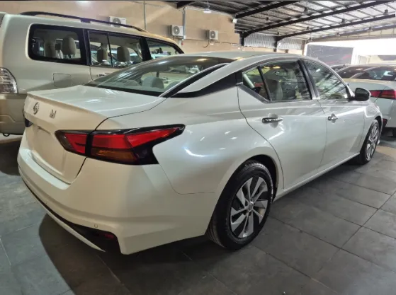 2020 Nissan Altima S 