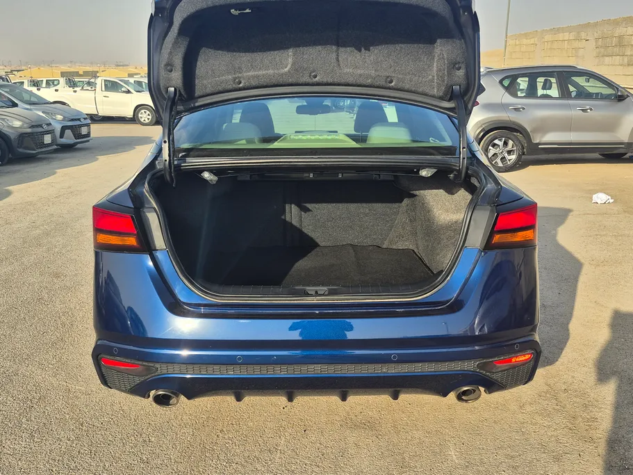 نيسان التيما SV 2023 