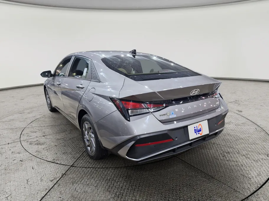 2026 Hyundai Elantra Smart 