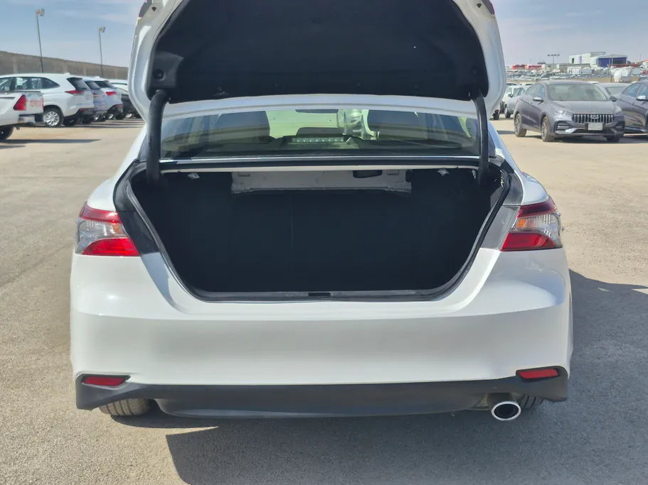 2024 Toyota Camry  LE 