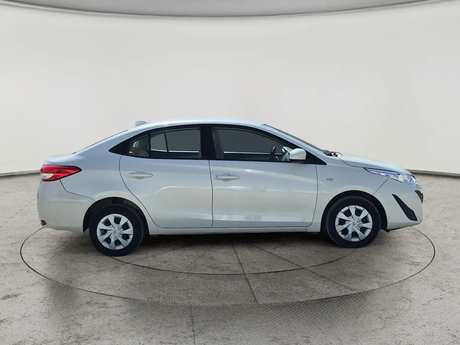 تويوتا يارس Y 2019 