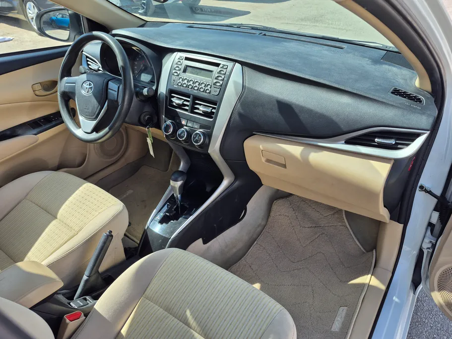 تويوتا يارس Y 2019 