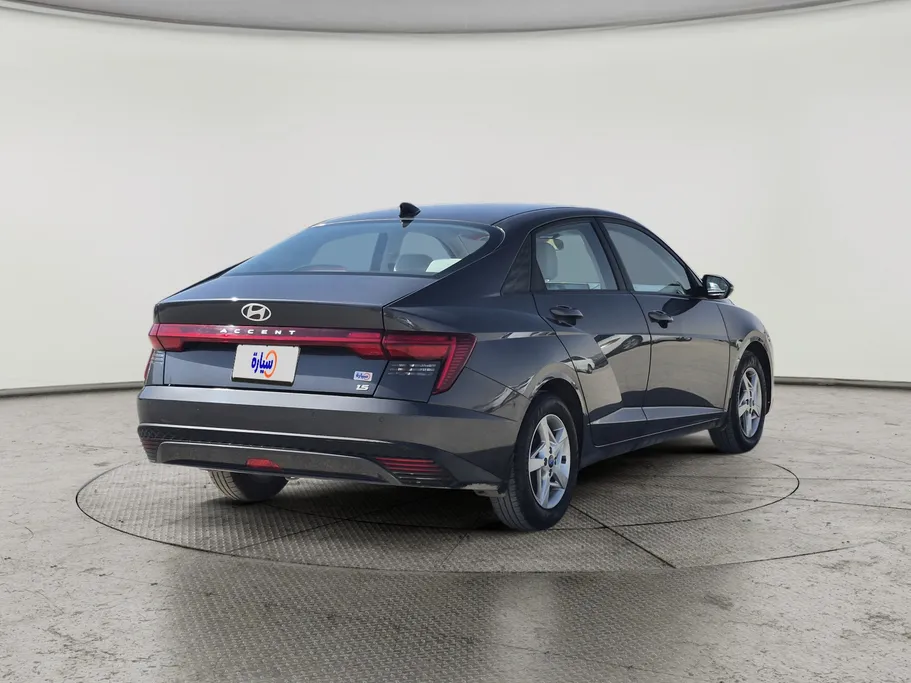 2024 Hyundai Accent Fleet 