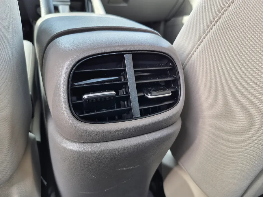 2023 Hyundai Elantra Smart 