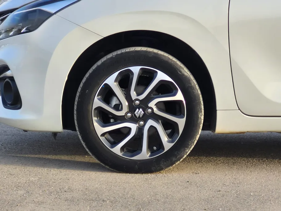 سوزوكي بالينو GLX 2024 