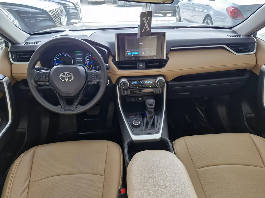 2024 Toyota RAV4 LE HEV 