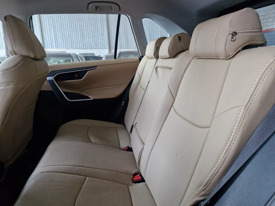 2024 Toyota RAV4 LE HEV 