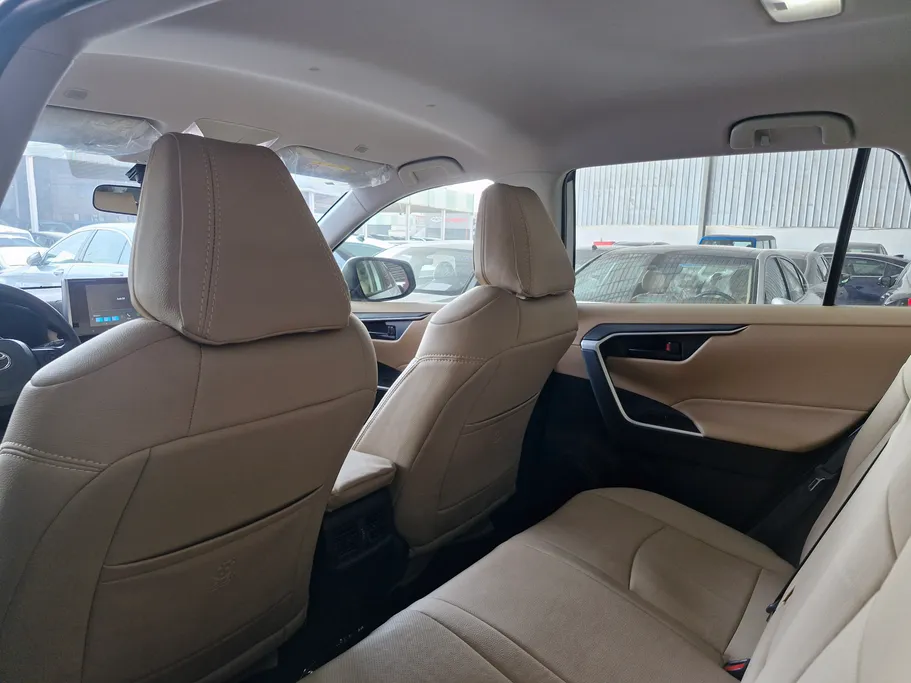 2024 Toyota RAV4 LE HEV 