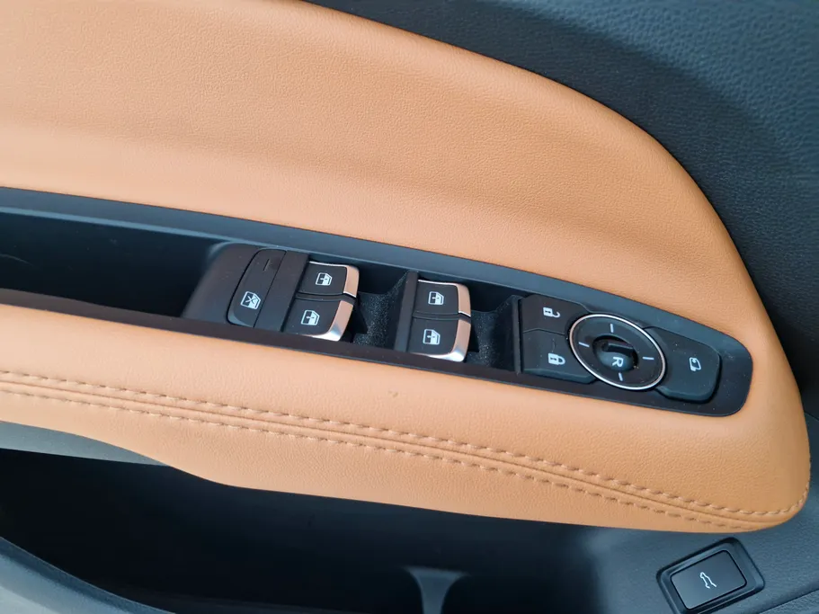 فورد تريتوري تيتانيوم 2026 